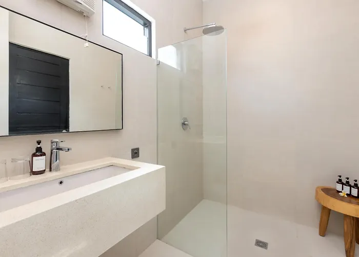 Guest house Beach8 By Kerta Living Canggu (Bali)